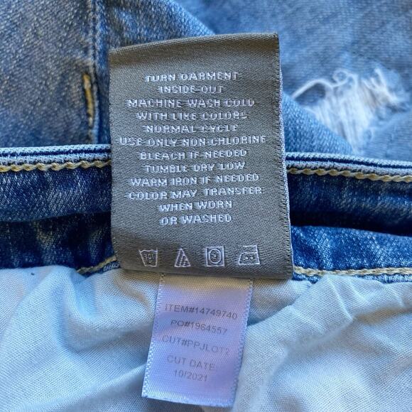 Torrid Jeans Womens 22 Crop Boyfriend Vintage Stretch Medium Wash Distressed - Picture 7 of 10